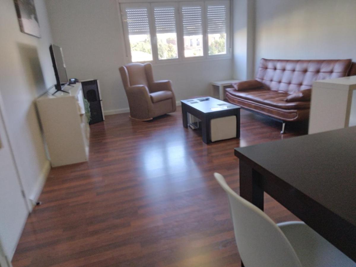 Ferienwohnung Piso Amplio Y Tranquilo En Marchena Exterior foto